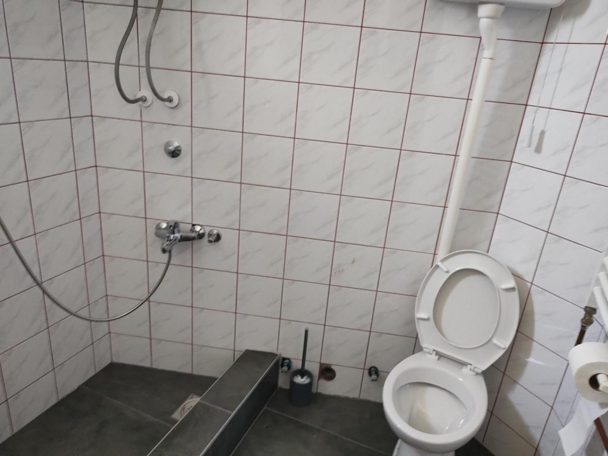 Stan Sremska Mitrovica Exterior foto